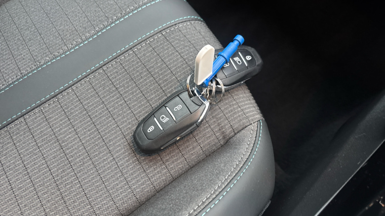 Peugeot 208 100kW Allure Premium + 50kWh 5dr Auto Electric Hatchback